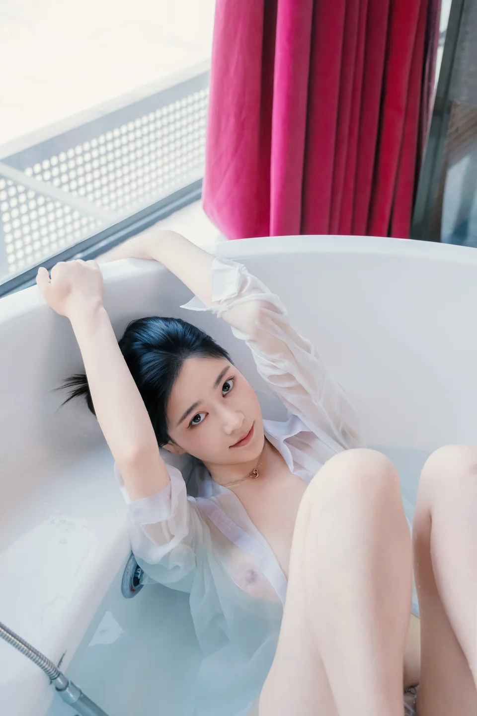 年年 - 浴女 [82P-375MB] tg@simisebaisi 【丝足阁】065.webp